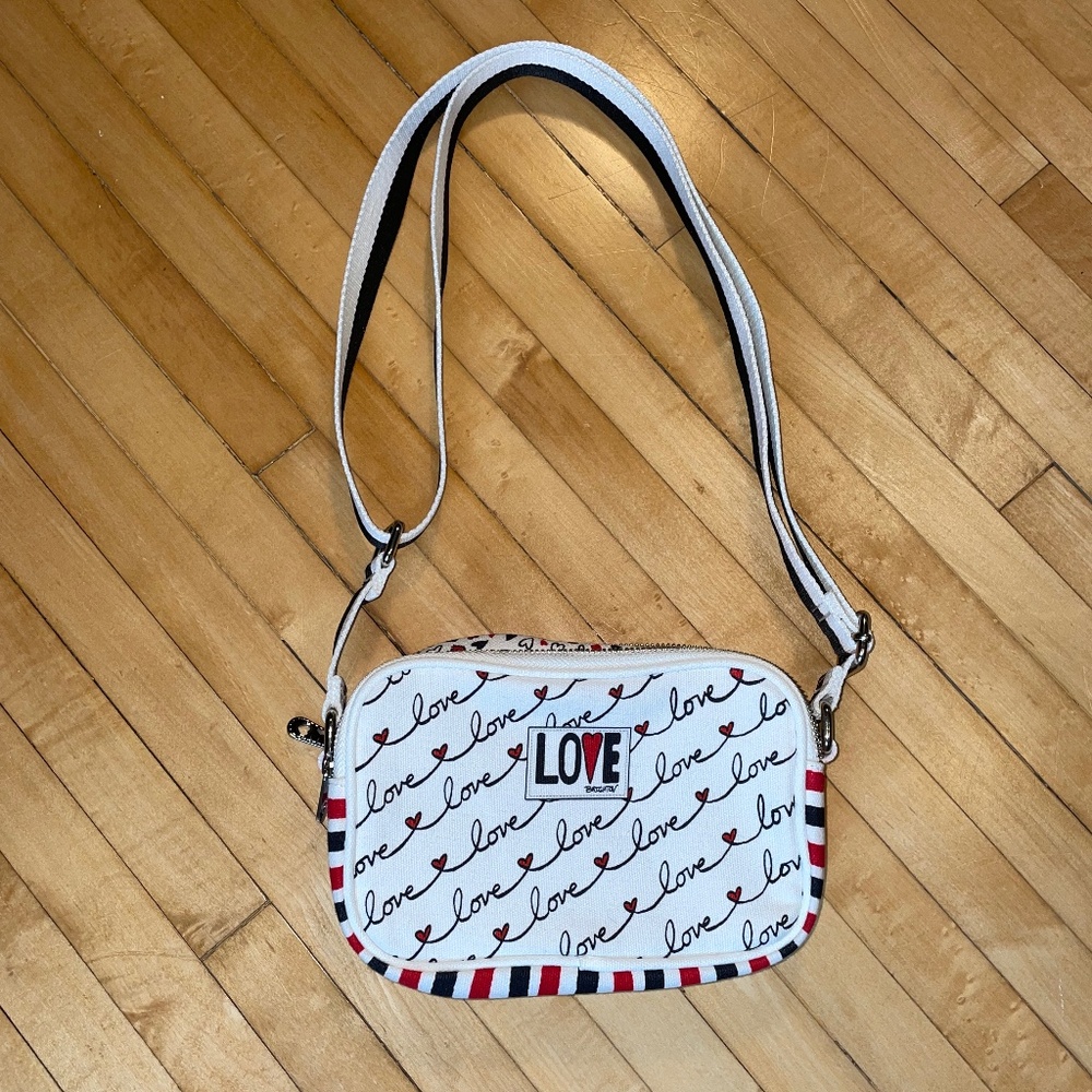 Brighton NWOT Love Scroll Crossbody Canvas Purse Camera Bag Adjustable